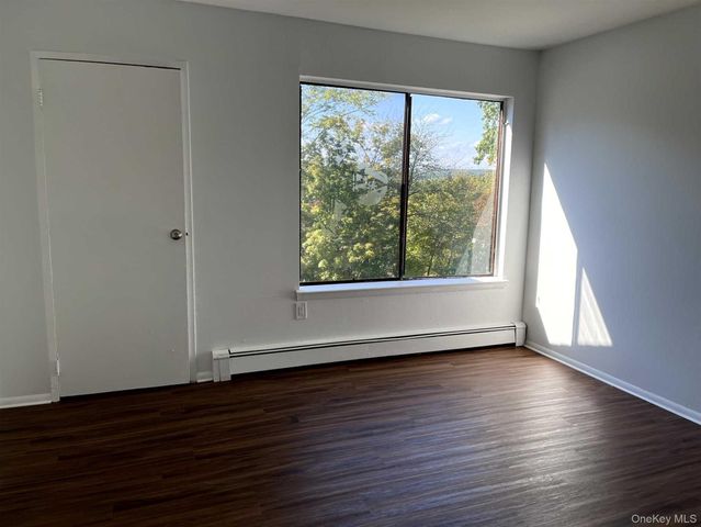3 Hook Road 52, Poughkeepsie, NY 12601