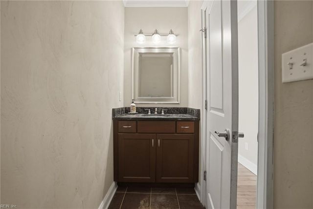 2352 Hood DR, Virginia Beach, VA 23454