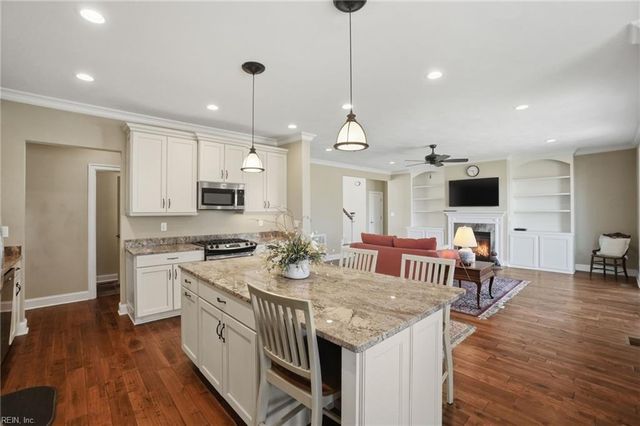 2352 Hood DR, Virginia Beach, VA 23454