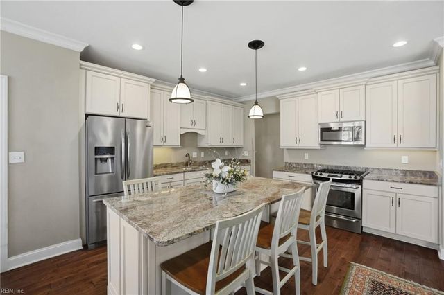 2352 Hood DR, Virginia Beach, VA 23454