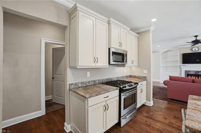 2352 Hood DR, Virginia Beach, VA 23454