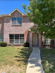 2360 Calendar Court, Grand Prairie, TX 75050