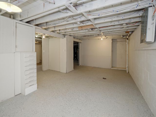 62 Woodward Avenue, Battle Creek, MI 49017