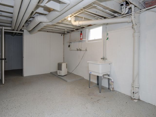 62 Woodward Avenue, Battle Creek, MI 49017