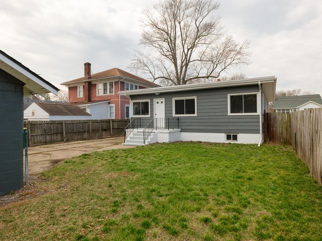 62 Woodward Avenue, Battle Creek, MI 49017