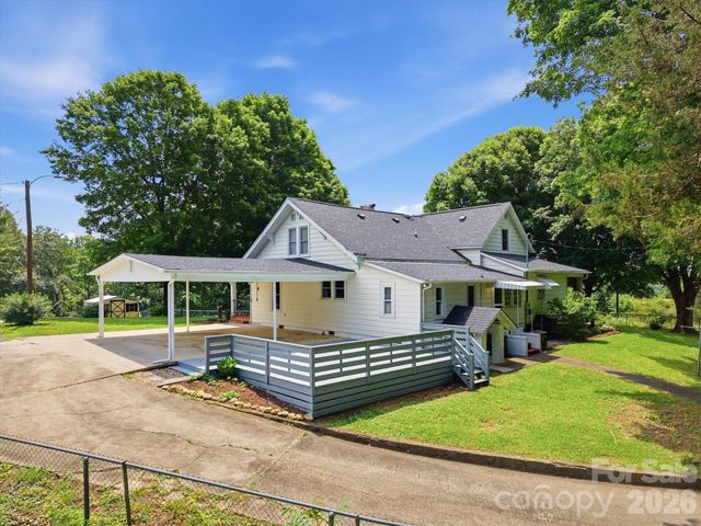 109 Kincaid Hill Drive, Lenoir, NC 28645