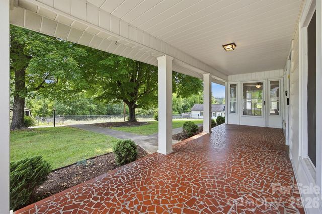 109 Kincaid Hill Drive, Lenoir, NC 28645