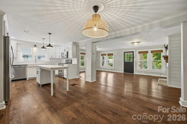 109 Kincaid Hill Drive, Lenoir, NC 28645