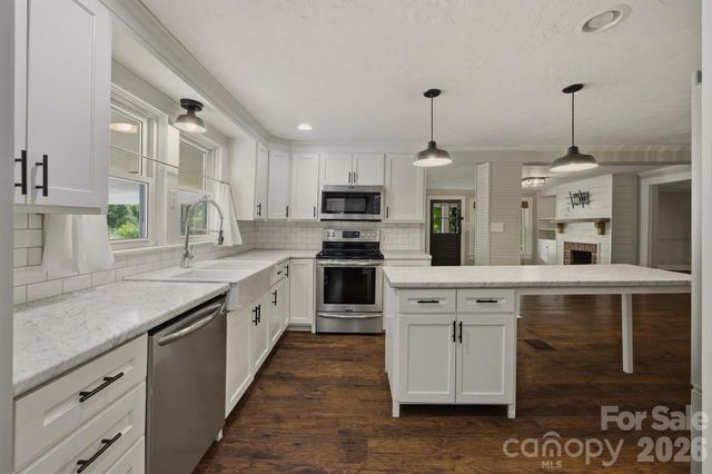 109 Kincaid Hill Drive, Lenoir, NC 28645