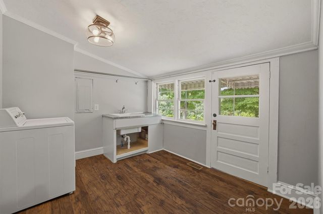109 Kincaid Hill Drive, Lenoir, NC 28645