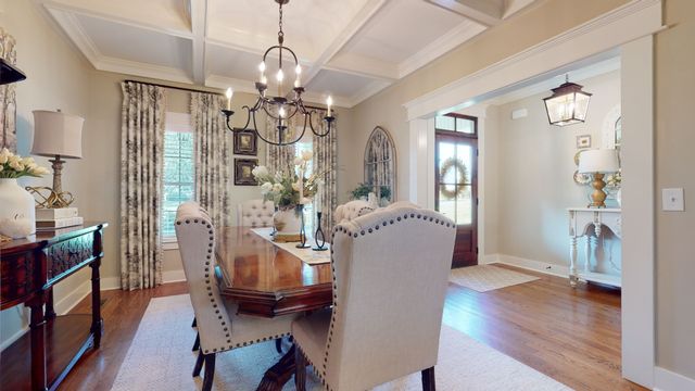 204 Green Hills Dr, Shelbyville, TN 37160