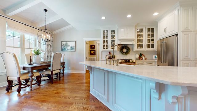 204 Green Hills Dr, Shelbyville, TN 37160