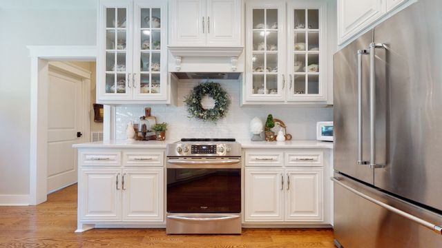 204 Green Hills Dr, Shelbyville, TN 37160