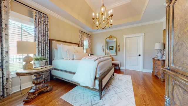 204 Green Hills Dr, Shelbyville, TN 37160