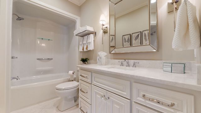 204 Green Hills Dr, Shelbyville, TN 37160