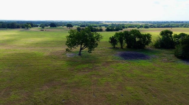 4587 County Road 1134, Leonard, TX 75452