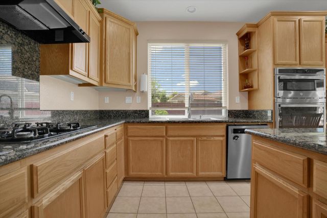 10653 Chatfield Ct, Stockton, CA 95209