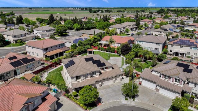 10653 Chatfield Ct, Stockton, CA 95209