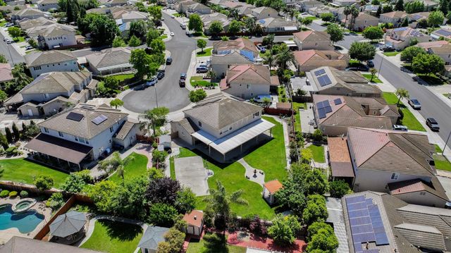 10653 Chatfield Ct, Stockton, CA 95209