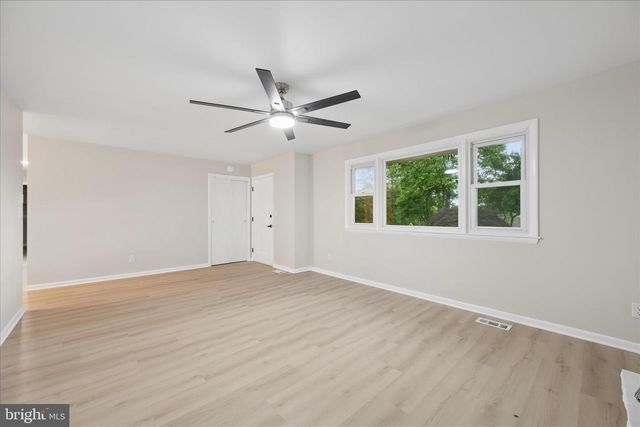 7052 LINGANORE RD, Frederick, MD 21701
