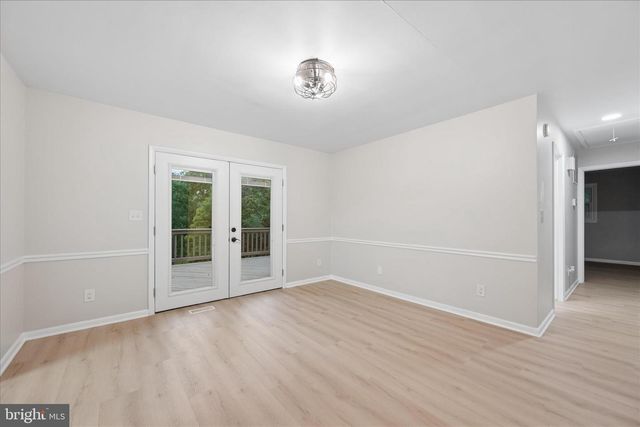 7052 LINGANORE RD, Frederick, MD 21701