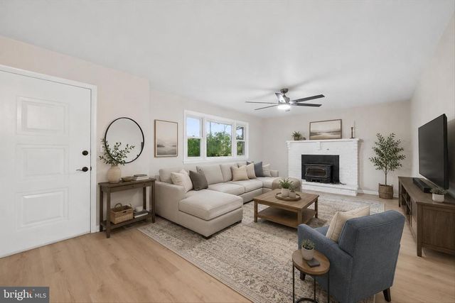 7052 LINGANORE RD, Frederick, MD 21701