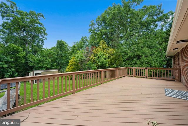 7052 LINGANORE RD, Frederick, MD 21701