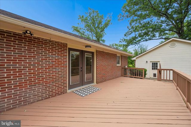 7052 LINGANORE RD, Frederick, MD 21701