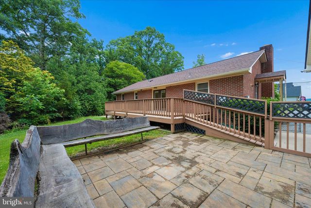 7052 LINGANORE RD, Frederick, MD 21701