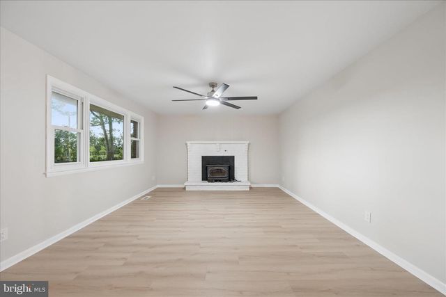 7052 LINGANORE RD, Frederick, MD 21701