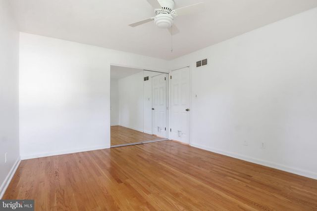 2800 DURHAM RD, York, PA 17402