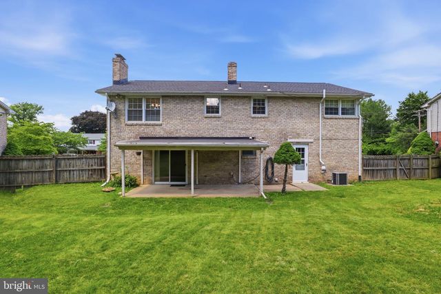 2800 DURHAM RD, York, PA 17402