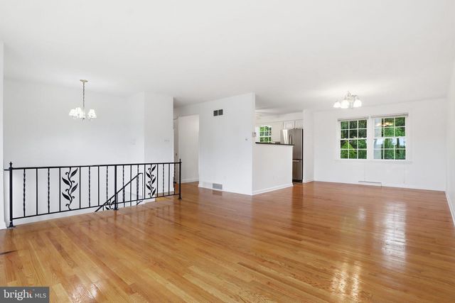 2800 DURHAM RD, York, PA 17402