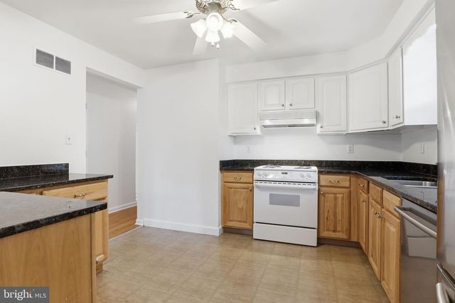 2800 DURHAM RD, York, PA 17402