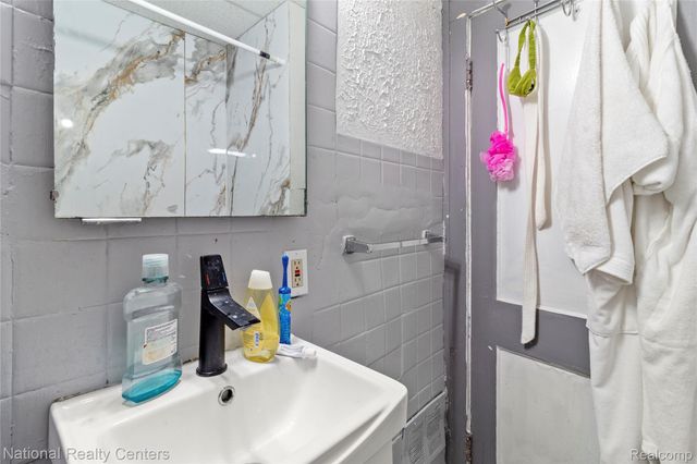 11344 Belleterre Street, Detroit, MI 48204