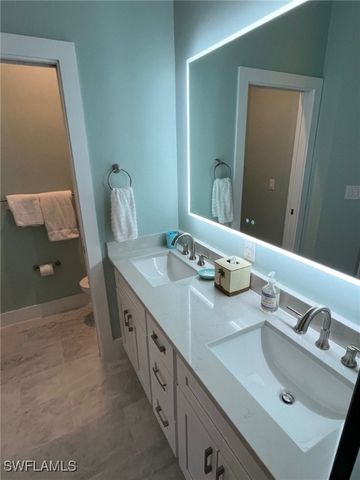 2325 Carrington CT 202, Naples, FL 34109