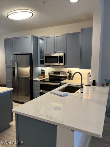 2325 Carrington CT 202, Naples, FL 34109