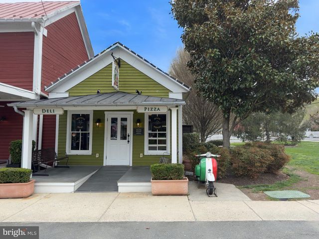 11820 POPES HEAD ROAD, Fairfax, VA 22030