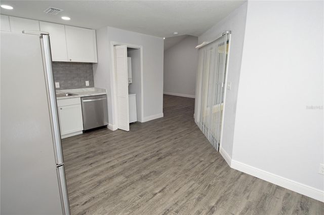 8633 FANCY FINCH DRIVE 201, Tampa, FL 33614