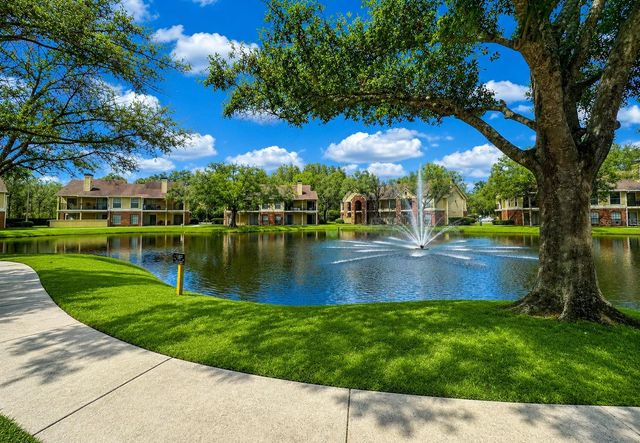 8633 FANCY FINCH DRIVE 201, Tampa, FL 33614