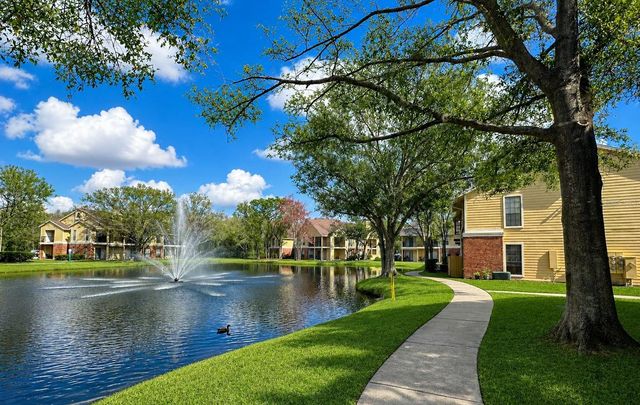 8633 FANCY FINCH DRIVE 201, Tampa, FL 33614