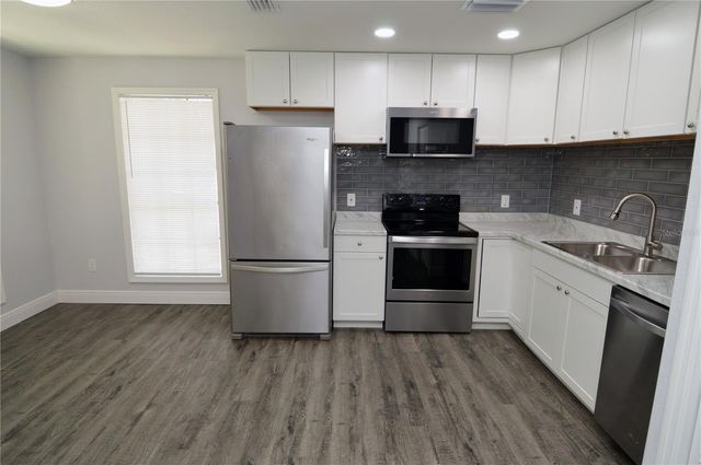 8633 FANCY FINCH DRIVE 201, Tampa, FL 33614