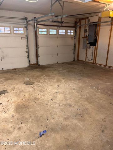 823 Bowman Road, Jackson, NJ 08527