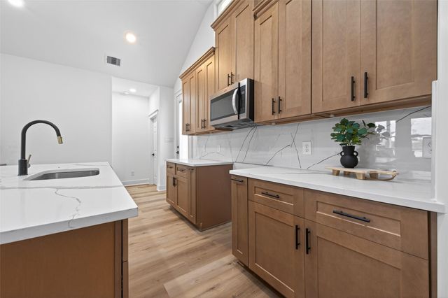 1110 Long Leaf Pine Street, Huffman, TX 77336