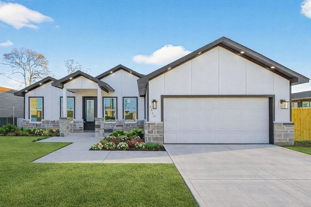 1110 Long Leaf Pine Street, Huffman, TX 77336