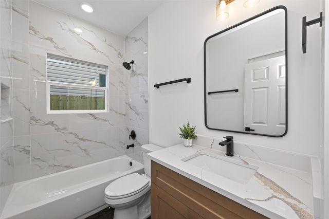 1110 Long Leaf Pine Street, Huffman, TX 77336