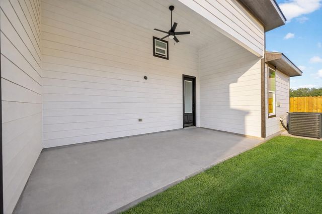 1110 Long Leaf Pine Street, Huffman, TX 77336