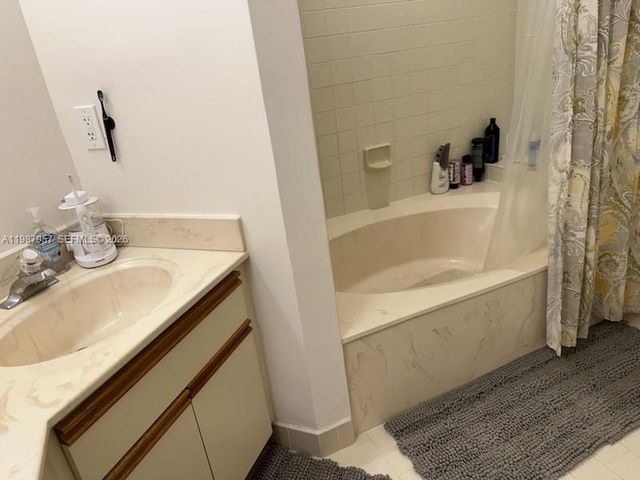 3309 Water Oak Dr 1304, Hollywood, FL 33021