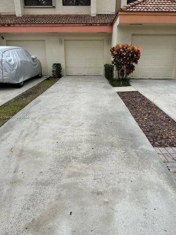 3309 Water Oak Dr 1304, Hollywood, FL 33021