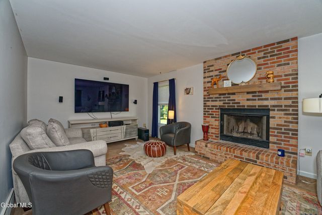 12 Deer Run, Wilton, NY 12831